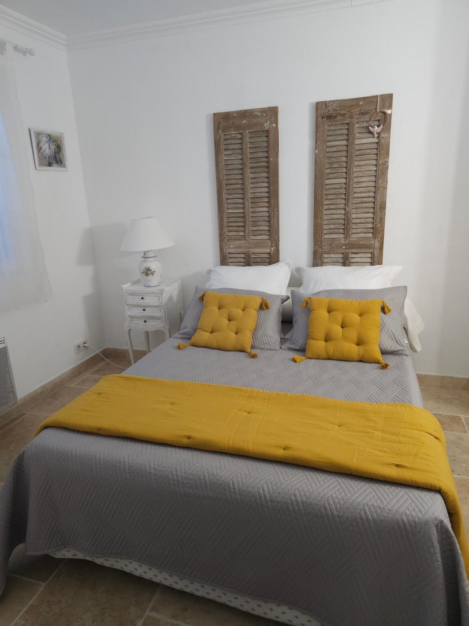 Gite Le Felibre Chateauneuf les Martigues Bagian luar foto